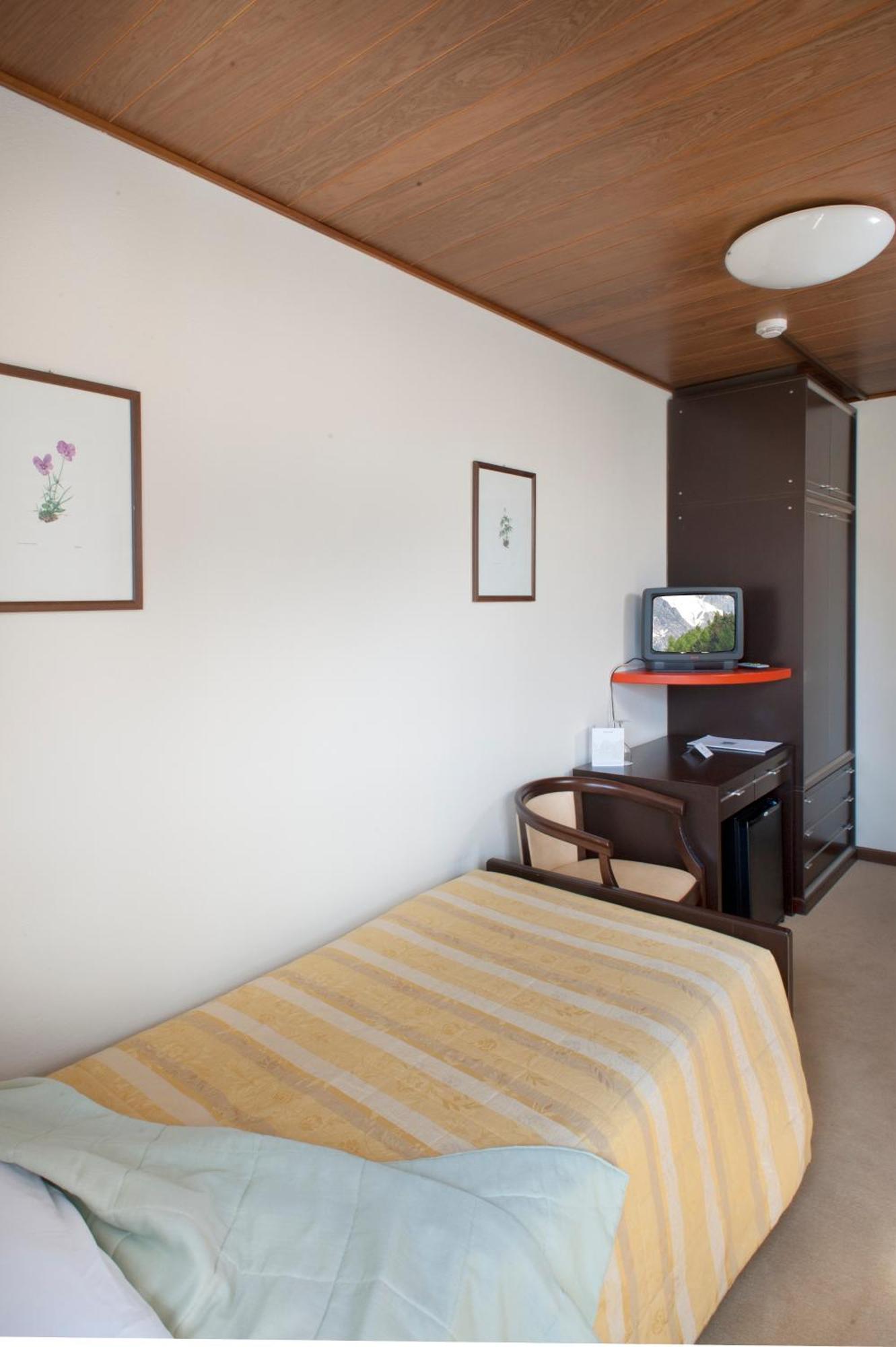 Hotel Mirella Ponte Di Legno Ruang foto