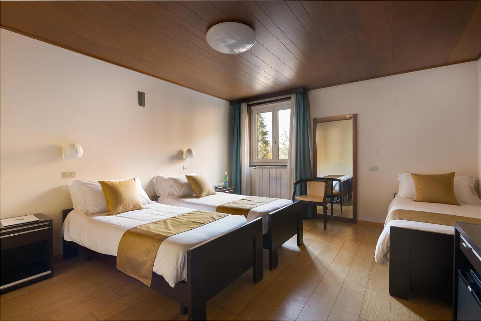 Hotel Mirella Ponte Di Legno Bagian luar foto